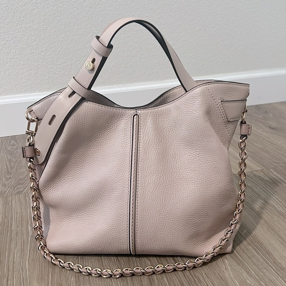 MK Michael Kors Leather shoulder bag